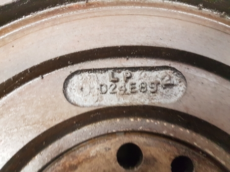 Massey Ferguson 290, 265, 275, 4225 Engine Flywheel 3819666m91, 31216360-2 - دولاب الموازنة - جرار: صورة 2 Massey Ferguson 290, 265, 275, 4225 Engine Flywheel 3819666m91, 31216360-2 - دولاب الموازنة - جرار: صورة 2