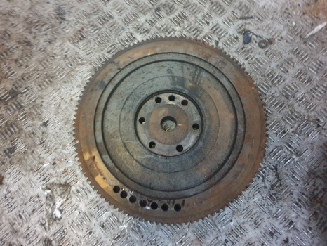 Massey Ferguson 50b Engine Flywheel 31215680 - دولاب الموازنة: صورة 5 Massey Ferguson 50b Engine Flywheel 31215680 - دولاب الموازنة: صورة 5