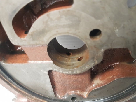 Massey Ferguson 50b Transmission Housing, Pump Housing Rcf7115b Mf - نقل الحركة - جرار: صورة 4 Massey Ferguson 50b Transmission Housing, Pump Housing Rcf7115b Mf - نقل الحركة - جرار: صورة 4