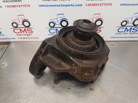 Massey Ferguson 5455, 5425, 5435 Front Steering Knuckle Spindle Rhs 3765753r1 - مفصل التوجيه - جرار: صورة 4 Massey Ferguson 5455, 5425, 5435 Front Steering Knuckle Spindle Rhs 3765753r1 - مفصل التوجيه - جرار: صورة 4