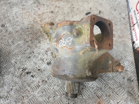Massey Ferguson 699, 698 Front Swivel Housing Spindle Rhs 3426051m3 - مفصل التوجيه - جرار: صورة 1 Massey Ferguson 699, 698 Front Swivel Housing Spindle Rhs 3426051m3 - مفصل التوجيه - جرار: صورة 1
