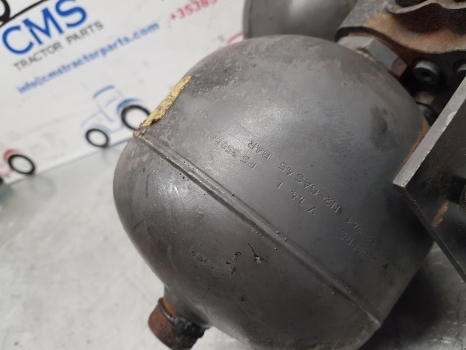 Massey Ferguson 7719 Front Axle Suspension Valve Block 4389933m91, 41293300 - تعليق - جرار: صورة 3 Massey Ferguson 7719 Front Axle Suspension Valve Block 4389933m91, 41293300 - تعليق - جرار: صورة 3