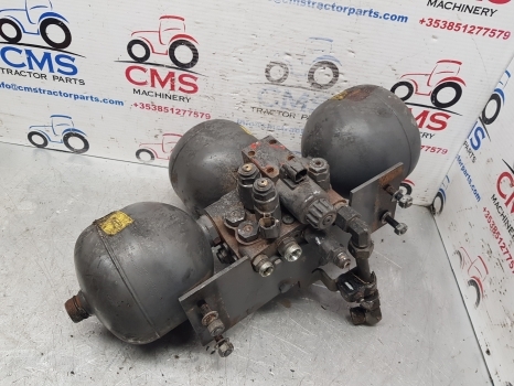 Massey Ferguson 7719 Front Axle Suspension Valve Block 4389933m91, 41293300 - تعليق - جرار: صورة 2 Massey Ferguson 7719 Front Axle Suspension Valve Block 4389933m91, 41293300 - تعليق - جرار: صورة 2