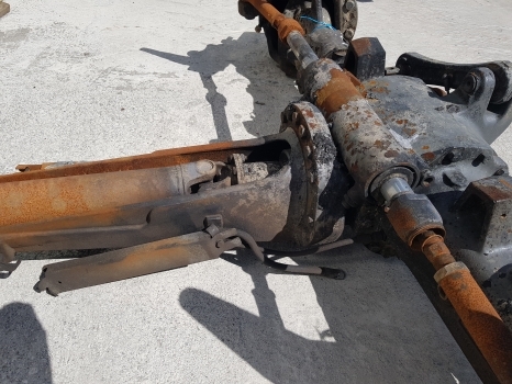 Massey Ferguson 7719s Front Axle Suspension Bracket Assy 4391065m91, 4391065m91 - تعليق - جرار: صورة 2 Massey Ferguson 7719s Front Axle Suspension Bracket Assy 4391065m91, 4391065m91 - تعليق - جرار: صورة 2