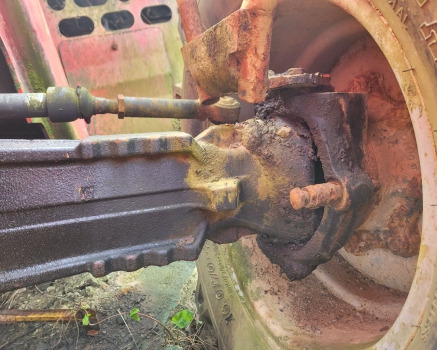 Massey Ferguson Telehandler Front axle complete 26.16, 141155 - المحور الأمامي - معدات المناولة: صورة 1 Massey Ferguson Telehandler Front axle complete 26.16, 141155 - المحور الأمامي - معدات المناولة: صورة 1