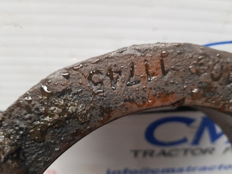 Mccormick Case Mxc, Mc Mc100 Front Axle Support Bracket Rear 138533, 318588a1 - تعليق - جرار: صورة 2 Mccormick Case Mxc, Mc Mc100 Front Axle Support Bracket Rear 138533, 318588a1 - تعليق - جرار: صورة 2