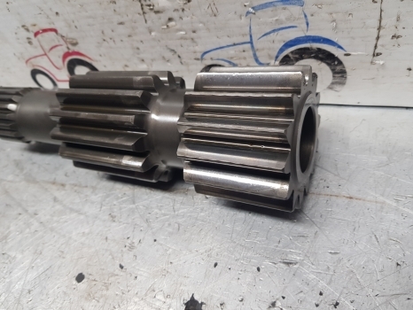 New Holland Case Fiat 60, Tm, Mxm, M 115, 120 Half Axle Shaft Rhs 5164673 - نصف رمح - جرار: صورة 3 New Holland Case Fiat 60, Tm, Mxm, M 115, 120 Half Axle Shaft Rhs 5164673 - نصف رمح - جرار: صورة 3