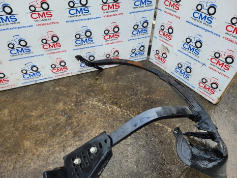 New Holland Case T6, T7, T6000, Maxxum Ser Front Mudguard Bracket Kit 47444870 - رفرف المركبة: صورة 4 New Holland Case T6, T7, T6000, Maxxum Ser Front Mudguard Bracket Kit 47444870 - رفرف المركبة: صورة 4