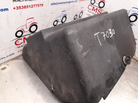 New Holland Case T6000, Tsa, Maxxum, Puma T7030 Battery Cover 87316828, 82032836 - النظام الكهربائي - الآلات الزراعية: صورة 2 New Holland Case T6000, Tsa, Maxxum, Puma T7030 Battery Cover 87316828, 82032836 - النظام الكهربائي - الآلات الزراعية: صورة 2