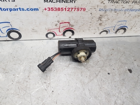 New Holland Case Ts, Tm, Mxm Series Electric Fuel Pump 87802238 - مضخة وقود - جرار: صورة 3 New Holland Case Ts, Tm, Mxm Series Electric Fuel Pump 87802238 - مضخة وقود - جرار: صورة 3