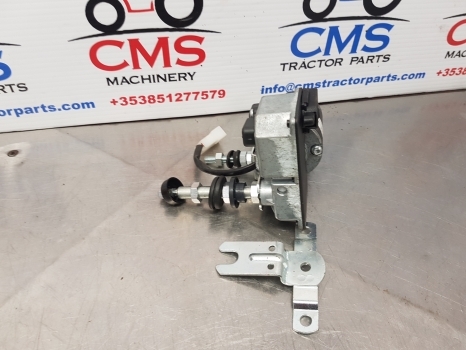 New Holland Fiat, John Deere, Case Wiper Motor 3860, Tm8612 - مساحة الزجاج الأمامي - جرار: صورة 5 New Holland Fiat, John Deere, Case Wiper Motor 3860, Tm8612 - مساحة الزجاج الأمامي - جرار: صورة 5