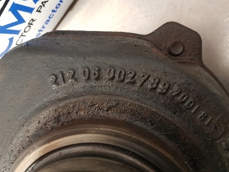 New Holland Lm435a, Mlt 634-120 Swivel Housing Front Rhs Rear Lhs 212.06.002.789 - مفصل التوجيه - رافعة تلسكوبية: صورة 5 New Holland Lm435a, Mlt 634-120 Swivel Housing Front Rhs Rear Lhs 212.06.002.789 - مفصل التوجيه - رافعة تلسكوبية: صورة 5