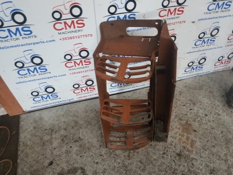 New Holland T5.100, 110, 120 Foot Step Lhs Complete 47655756, 47692166 - عتبة باب السيارة - جرار: صورة 1 New Holland T5.100, 110, 120 Foot Step Lhs Complete 47655756, 47692166 - عتبة باب السيارة - جرار: صورة 1