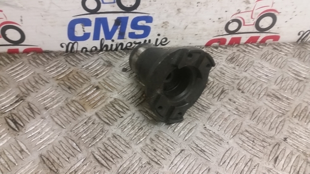 New Holland T5.100, T5.110, T5.120 4wd Propeller Shaft Hub 47669813 - عمود الكردان - جرار: صورة 2 New Holland T5.100, T5.110, T5.120 4wd Propeller Shaft Hub 47669813 - عمود الكردان - جرار: صورة 2