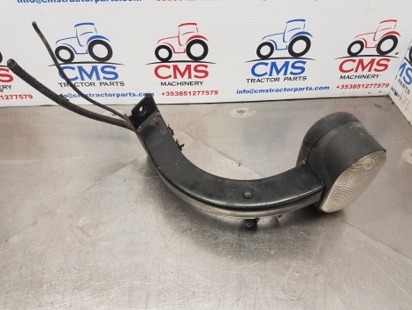New Holland T6.180, Case Maxxum 115 Front Indicator Light Support Lhs 47705327 - أضواء/ إضاءة - جرار: صورة 3 New Holland T6.180, Case Maxxum 115 Front Indicator Light Support Lhs 47705327 - أضواء/ إضاءة - جرار: صورة 3