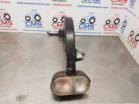 New Holland T6.180, Case Maxxum 115 Front Indicator Light Support Rhs 47705340 - أضواء/ إضاءة - جرار: صورة 1 New Holland T6.180, Case Maxxum 115 Front Indicator Light Support Rhs 47705340 - أضواء/ إضاءة - جرار: صورة 1