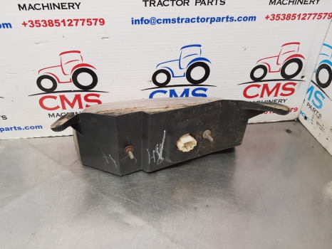 New Holland T6010, T6000, T7000,t7,tail Light With Support Lh 82032773, 87747247 - أضواء/ إضاءة: صورة 2 New Holland T6010, T6000, T7000,t7,tail Light With Support Lh 82032773, 87747247 - أضواء/ إضاءة: صورة 2