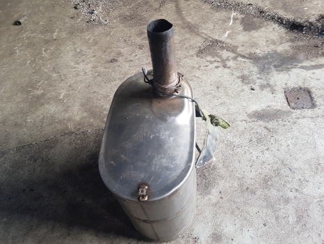New Holland T7.200, Case Puma 130, 145 Catalytic Silencer, Muffler 84396513 - كاتم الصوت - جرار: صورة 2 New Holland T7.200, Case Puma 130, 145 Catalytic Silencer, Muffler 84396513 - كاتم الصوت - جرار: صورة 2