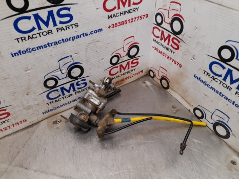 New Holland T7 Case Puma Ser T7030 Air Trailer Brake Valve 4700152570, 82030571 - صمام الفرامل - الآلات الزراعية: صورة 5 New Holland T7 Case Puma Ser T7030 Air Trailer Brake Valve 4700152570, 82030571 - صمام الفرامل - الآلات الزراعية: صورة 5