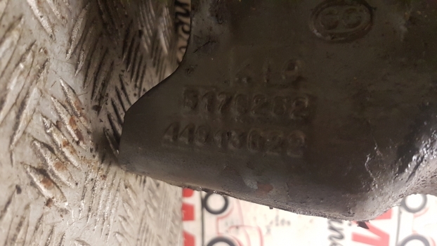 New Holland Tm, Tm150 Supersteer Front Axle Steering Spindle Rhs 5179271 - مفصل التوجيه - جرار: صورة 3 New Holland Tm, Tm150 Supersteer Front Axle Steering Spindle Rhs 5179271 - مفصل التوجيه - جرار: صورة 3