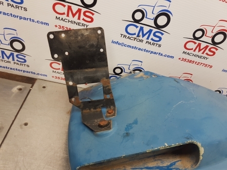 New Holland Tm, Ts, Tl, 35, 60, 40 Series Mudguard Extension Lhs 82003474 - رفرف المركبة - جرار: صورة 5 New Holland Tm, Ts, Tl, 35, 60, 40 Series Mudguard Extension Lhs 82003474 - رفرف المركبة - جرار: صورة 5