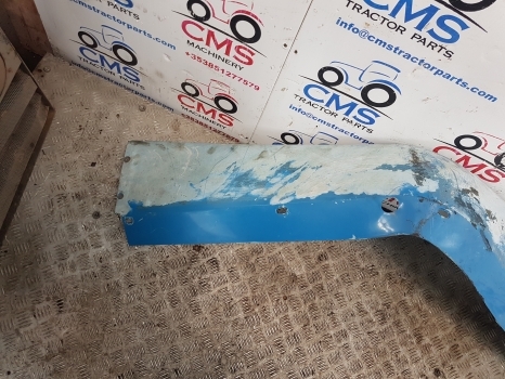 New Holland Tm, Ts, Tl, 40, 60, 35 Series. Mudguard Fender Lhs 82007488 - رفرف المركبة - جرار: صورة 2 New Holland Tm, Ts, Tl, 40, 60, 35 Series. Mudguard Fender Lhs 82007488 - رفرف المركبة - جرار: صورة 2