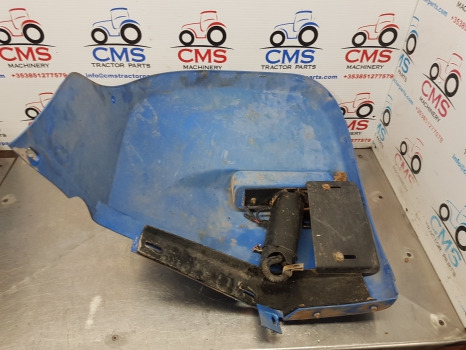 New Holland Tm, Ts, Tl, 60, 40, 35 Series, Mudguard Extension Rhs 82007495 - رفرف المركبة: صورة 5 New Holland Tm, Ts, Tl, 60, 40, 35 Series, Mudguard Extension Rhs 82007495 - رفرف المركبة: صورة 5
