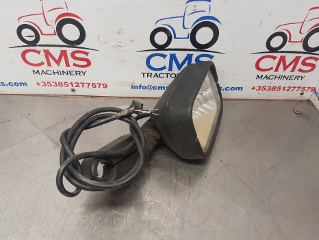 New Holland Ts115a Work Lamp Light 82031084, 84313308 - أضواء/ إضاءة - جرار: صورة 3 New Holland Ts115a Work Lamp Light 82031084, 84313308 - أضواء/ إضاءة - جرار: صورة 3