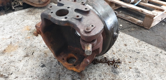 Same Deutz, Lamborghini Front Swivel Housing Rhs 0.010.4047.0/50, 0.010.4047 - مفصل التوجيه - جرار: صورة 5 Same Deutz, Lamborghini Front Swivel Housing Rhs 0.010.4047.0/50, 0.010.4047 - مفصل التوجيه - جرار: صورة 5
