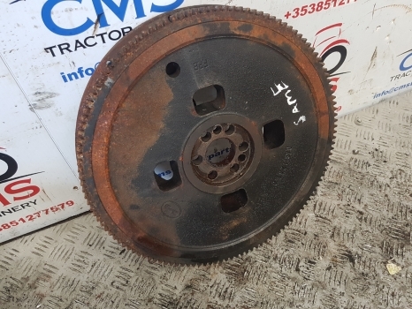 Same Panther 90 Leopard 85 Tiger 100 Engine Flywheel 0.048.1241.3/10 - دولاب الموازنة - جرار: صورة 1 Same Panther 90 Leopard 85 Tiger 100 Engine Flywheel 0.048.1241.3/10 - دولاب الموازنة - جرار: صورة 1