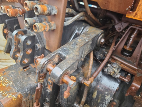 Valtra S230, S240, S260, S280 Crossshaft Arm Rhs Tbo 307, V34003800 - تعليق: صورة 1 Valtra S230, S240, S260, S280 Crossshaft Arm Rhs Tbo 307, V34003800 - تعليق: صورة 1