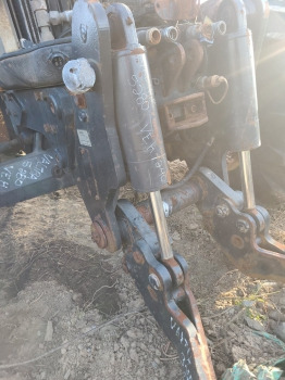 Valtra S280 Front Linkage Kit 26069202, V34624200, V34622700, V34622900 - تعليق: صورة 4 Valtra S280 Front Linkage Kit 26069202, V34624200, V34622700, V34622900 - تعليق: صورة 4