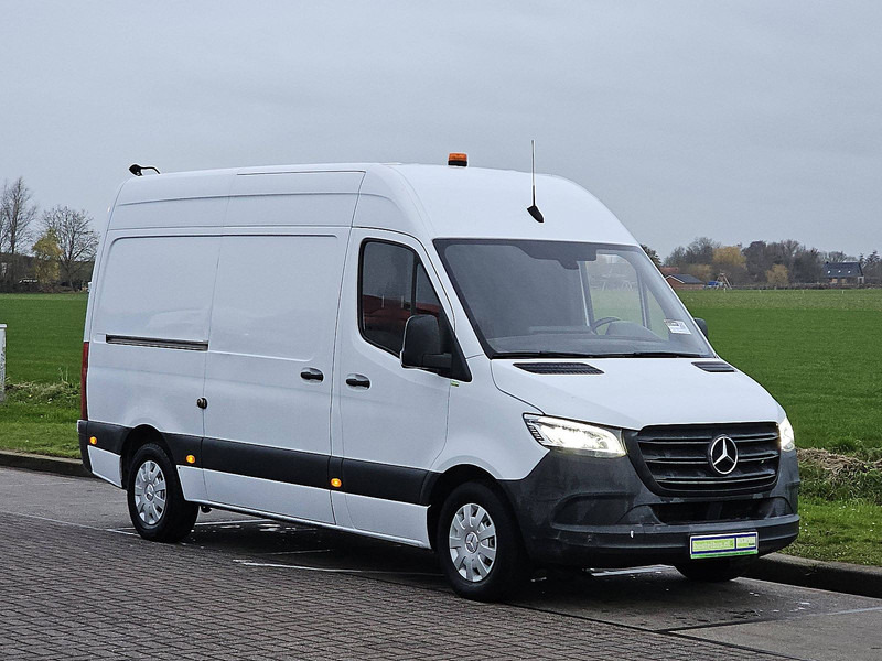 Mercedes-Benz Sprinter 315 CDI L2H2 PRO - فان: صورة 4 Mercedes-Benz Sprinter 315 CDI L2H2 PRO - فان: صورة 4