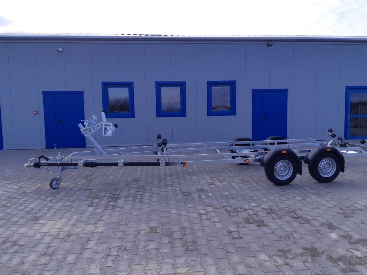Brenderup 242500 TB SR trailer for 7,2 m boat 2500kg GVW - مقطورة القارب: صورة 5 Brenderup 242500 TB SR trailer for 7,2 m boat 2500kg GVW - مقطورة القارب: صورة 5