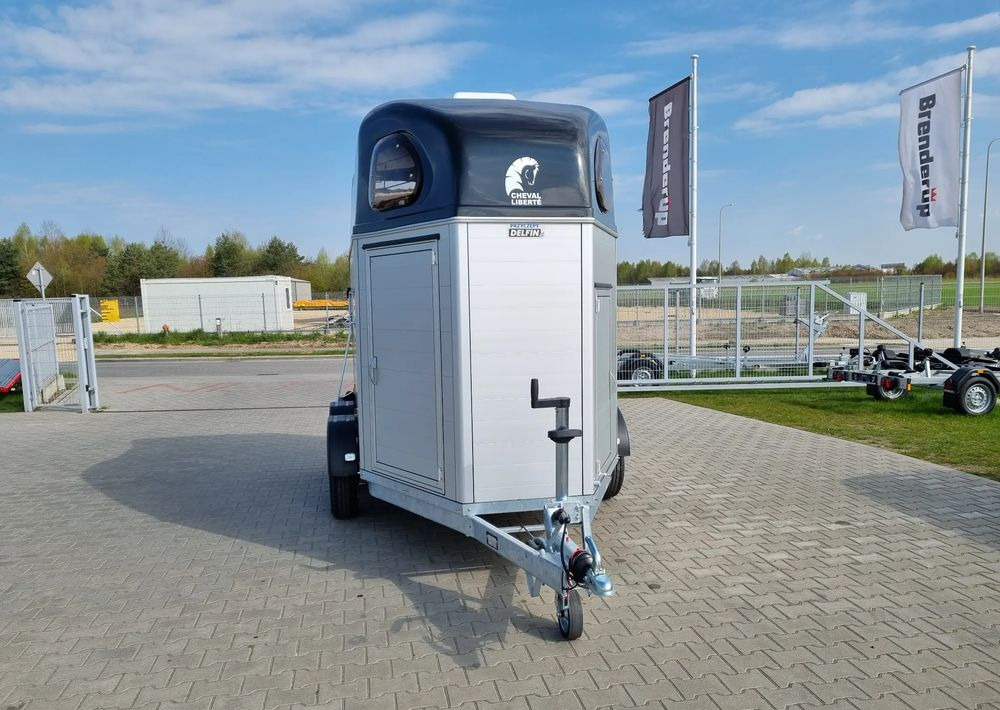 Cheval Liberte Gold First Alu + siodlarnia przyczepa dwukonna - مقطورة سيارة: صورة 2 Cheval Liberte Gold First Alu + siodlarnia przyczepa dwukonna - مقطورة سيارة: صورة 2