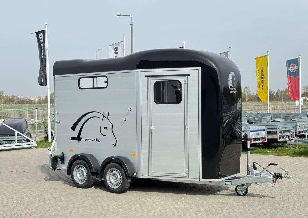 Cheval Liberte Touring Country XL przyczepa na dwa konie | duża siodlarnia | drzwi boczne | rampa przednia | 387×179 cm | ALUMINIOWA | Debon | dostawa | mocna i solidna | - عربة نقل خيل: صورة 1 Cheval Liberte Touring Country XL przyczepa na dwa konie | duża siodlarnia | drzwi boczne | rampa przednia | 387×179 cm | ALUMINIOWA | Debon | dostawa | mocna i solidna | - عربة نقل خيل: صورة 1