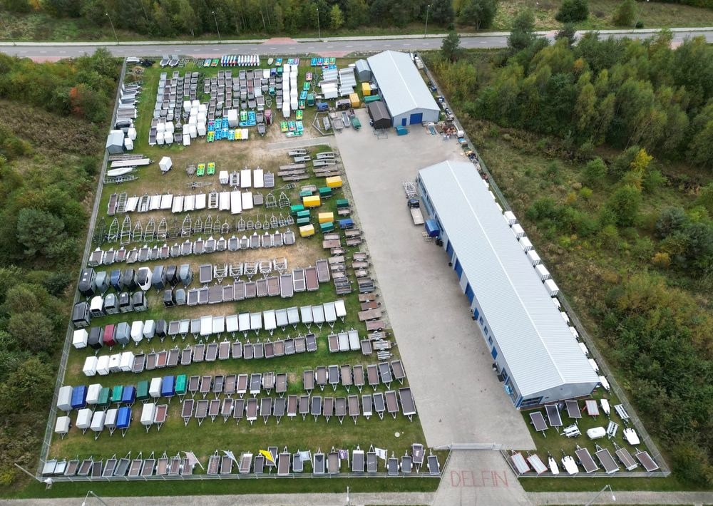 Lorries Lorries PLI35-6021 - laweta trzyosiowa uchylna lampy LED pompa hydrauliczna wypełnienie podłogi ALU - مقطورة شحن نقل السيارات: صورة 4 Lorries Lorries PLI35-6021 - laweta trzyosiowa uchylna lampy LED pompa hydrauliczna wypełnienie podłogi ALU - مقطورة شحن نقل السيارات: صورة 4
