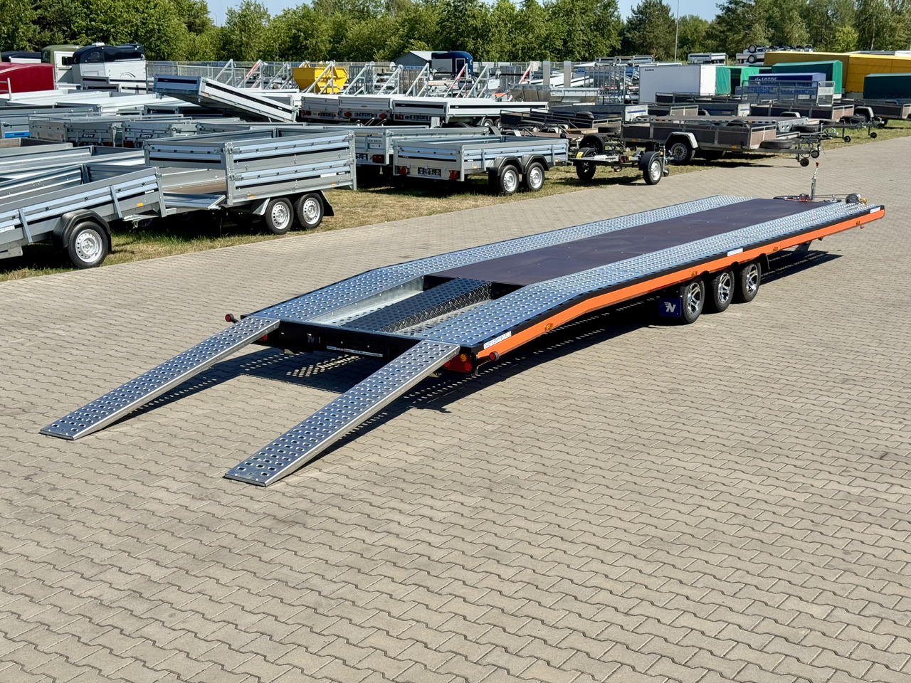 NIEWIADÓW Indiana Premium Color 850 x 210 cm | 3500 kg - مقطورة شحن نقل السيارات: صورة 2 NIEWIADÓW Indiana Premium Color 850 x 210 cm | 3500 kg - مقطورة شحن نقل السيارات: صورة 2