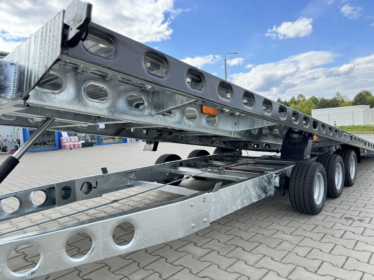 جديدة مقطورة شحن نقل السيارات Wiola L35G65P hydraulic lifting 650x216 cm 3.5T GVW for vans trucks: صورة 27