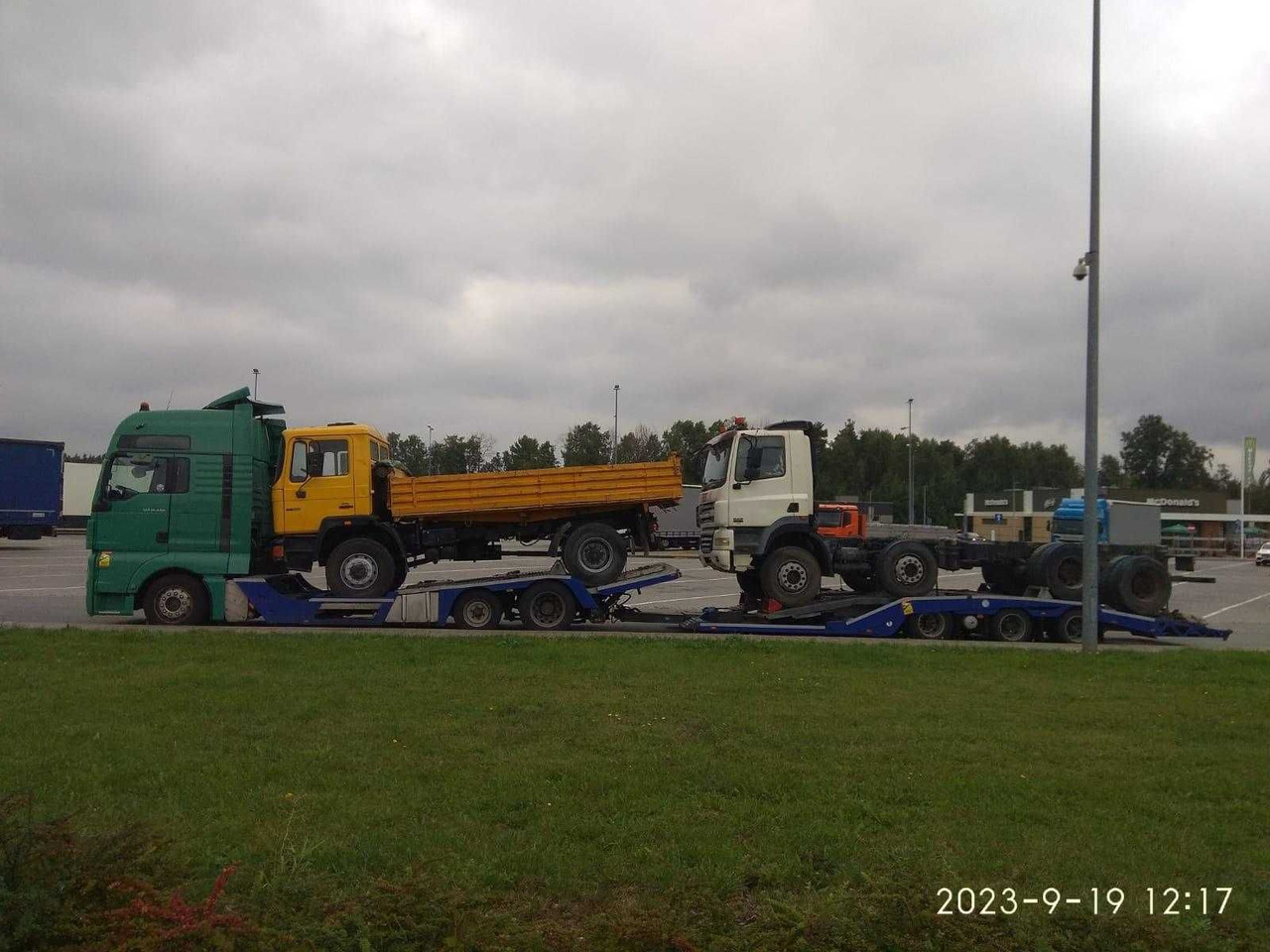 MAN TGA 26.440, Euro 5, FVG Autotransporter Autolaweta zestaw 6 osi - شاحنة نقل سيارات شاحنة: صورة 5 MAN TGA 26.440, Euro 5, FVG Autotransporter Autolaweta zestaw 6 osi - شاحنة نقل سيارات شاحنة: صورة 5