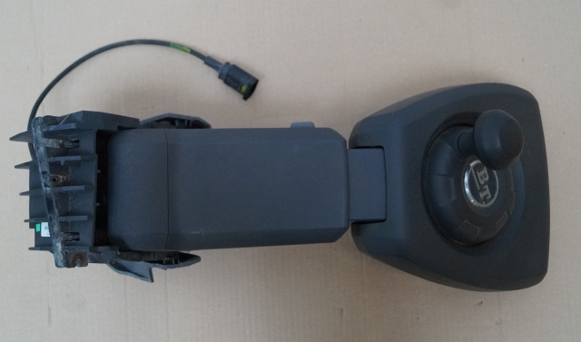 BT 227818 | Steering wheel complete for BT RR 1108 008831  - محرك هيدروليكي - معدات المناولة: صورة 1 BT 227818 | Steering wheel complete for BT RR 1108 008831  - محرك هيدروليكي - معدات المناولة: صورة 1