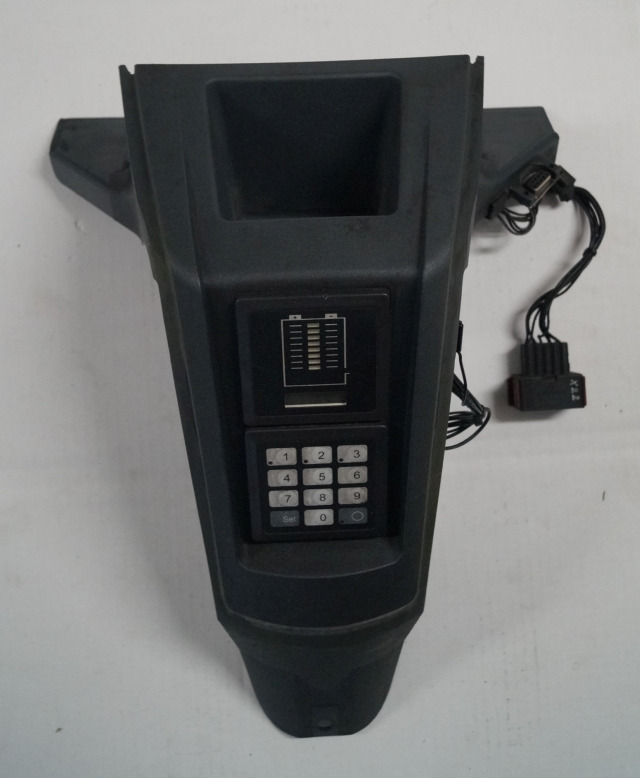 Jungheinrich 51054356 | Console including battery/hour indicator 51201885 code k - لوحة القيادة - معدات المناولة: صورة 1 Jungheinrich 51054356 | Console including battery/hour indicator 51201885 code k - لوحة القيادة - معدات المناولة: صورة 1