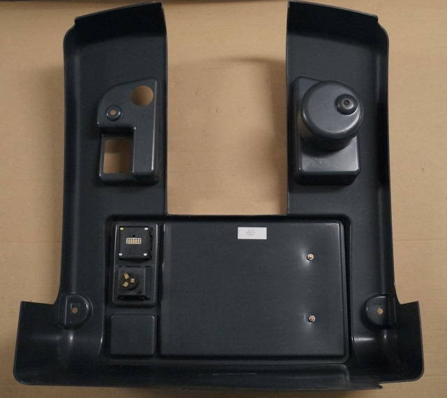 Jungheinrich 51115839 | Dasboard including keyswitch and battery/hour indicator - لوحة القيادة - معدات المناولة: صورة 2 Jungheinrich 51115839 | Dasboard including keyswitch and battery/hour indicator - لوحة القيادة - معدات المناولة: صورة 2
