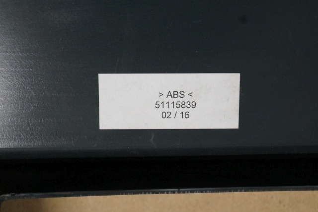 Jungheinrich 51115839 | Dasboard including keyswitch and battery/hour indicator - لوحة القيادة - معدات المناولة: صورة 3 Jungheinrich 51115839 | Dasboard including keyswitch and battery/hour indicator - لوحة القيادة - معدات المناولة: صورة 3