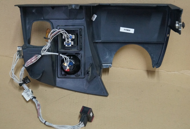 Jungheinrich 51212750 | Dashboard including ignition switch and LED battery indi - لوحة القيادة - معدات المناولة: صورة 2 Jungheinrich 51212750 | Dashboard including ignition switch and LED battery indi - لوحة القيادة - معدات المناولة: صورة 2