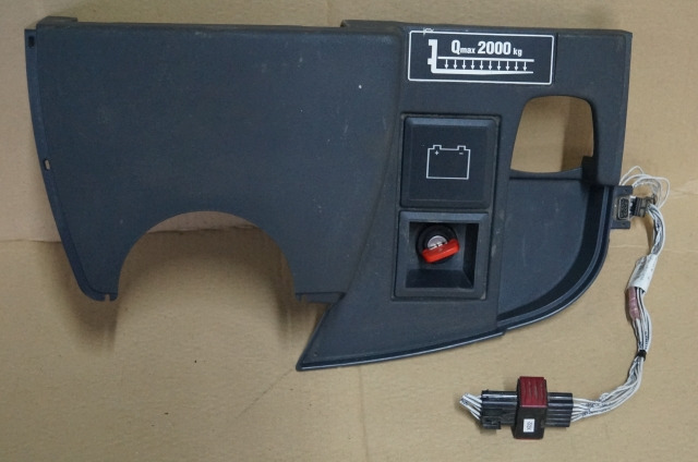 Jungheinrich 51212750 | Dashboard including ignition switch and LED battery indi - لوحة القيادة - معدات المناولة: صورة 1 Jungheinrich 51212750 | Dashboard including ignition switch and LED battery indi - لوحة القيادة - معدات المناولة: صورة 1