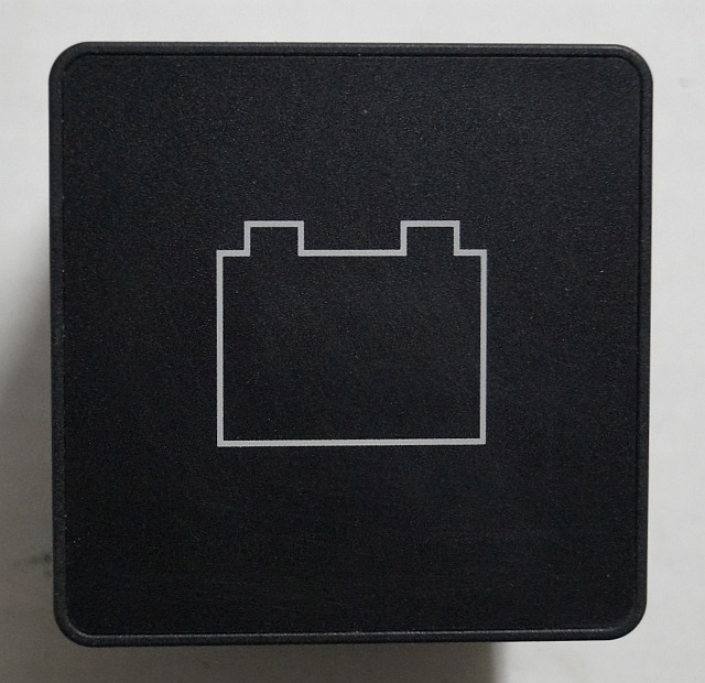 Jungheinrich 51295713 | Battery indicator sn. 947A6046 - لوحة القيادة - معدات المناولة: صورة 1 Jungheinrich 51295713 | Battery indicator sn. 947A6046 - لوحة القيادة - معدات المناولة: صورة 1