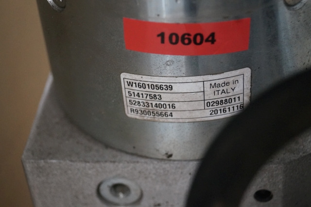 Jungheinrich 51417583 | Pumpmotor with tank and valve block 24V 2,2KW code R9320 - مضخة هيدروليكية - معدات المناولة: صورة 2 Jungheinrich 51417583 | Pumpmotor with tank and valve block 24V 2,2KW code R9320 - مضخة هيدروليكية - معدات المناولة: صورة 2