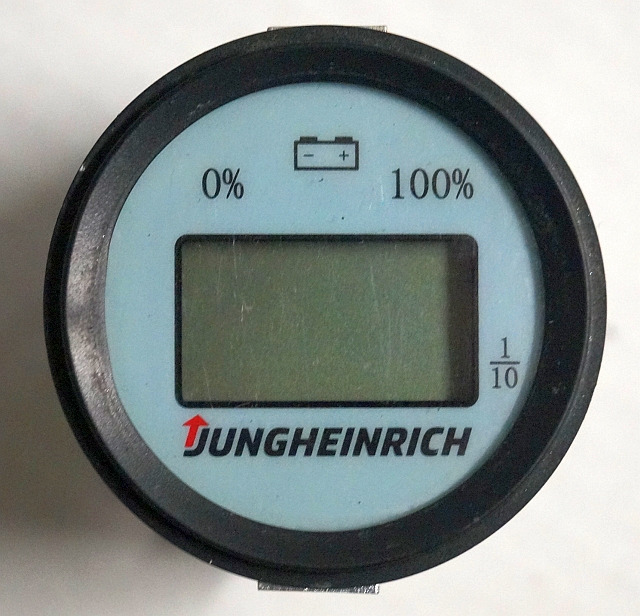 Jungheinrich 51562533 | Battery and Hour indicator MaYi display CYPM-24R-003A-I - لوحة القيادة - معدات المناولة: صورة 1 Jungheinrich 51562533 | Battery and Hour indicator MaYi display CYPM-24R-003A-I - لوحة القيادة - معدات المناولة: صورة 1