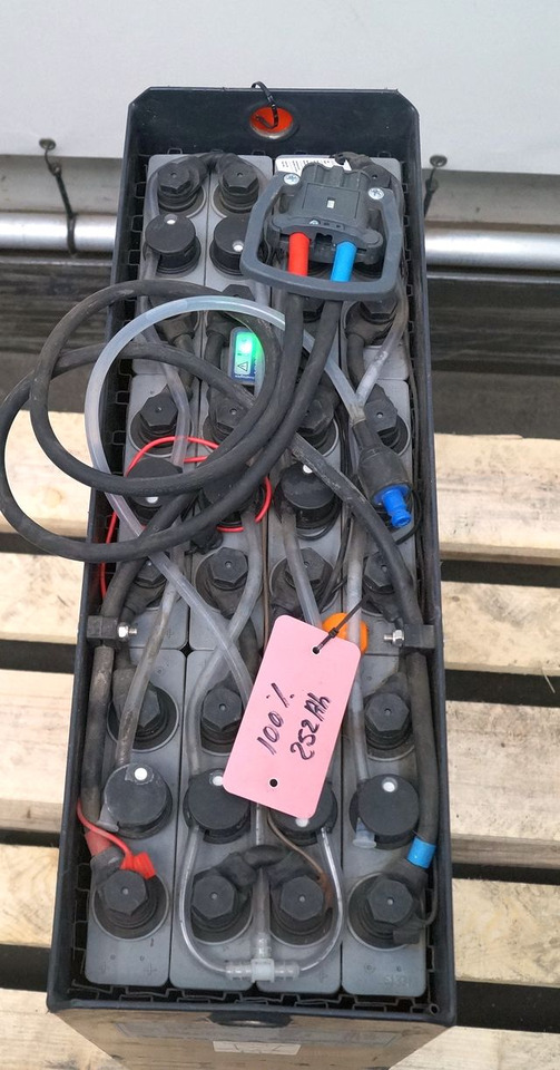 Jungheinrich unknown | Battery 24 2PZS250 year 2022 weight 212 kg sn. 203453 out - بطارية - معدات المناولة: صورة 2 Jungheinrich unknown | Battery 24 2PZS250 year 2022 weight 212 kg sn. 203453 out - بطارية - معدات المناولة: صورة 2